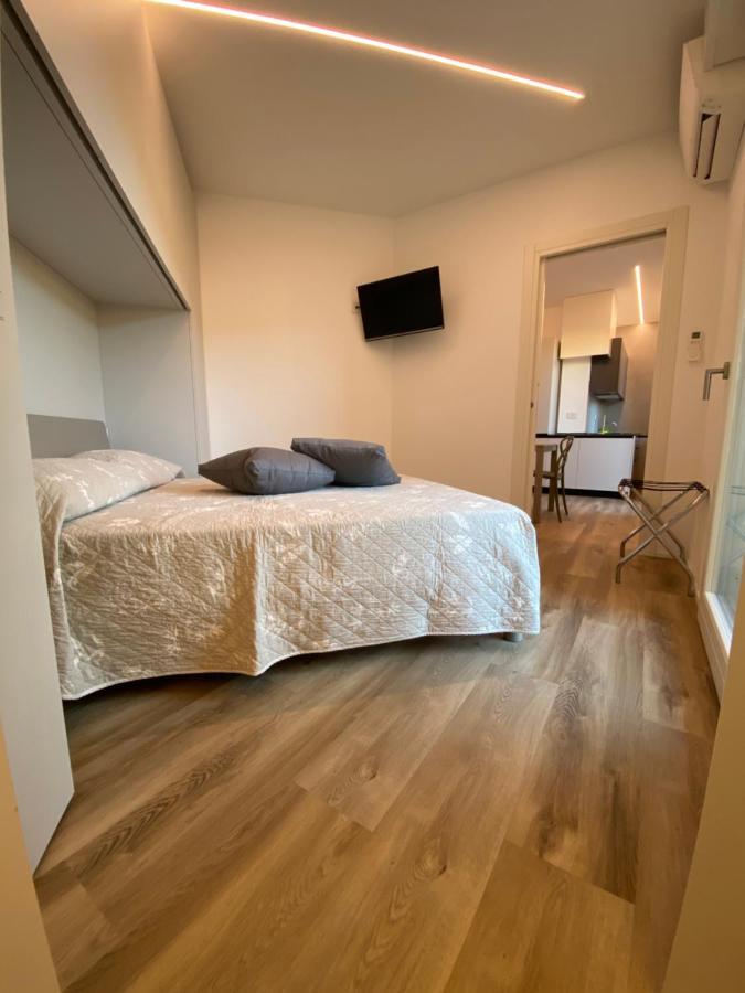 Welcome Traveller Borsati'S Apartments Garda  Exteriör bild